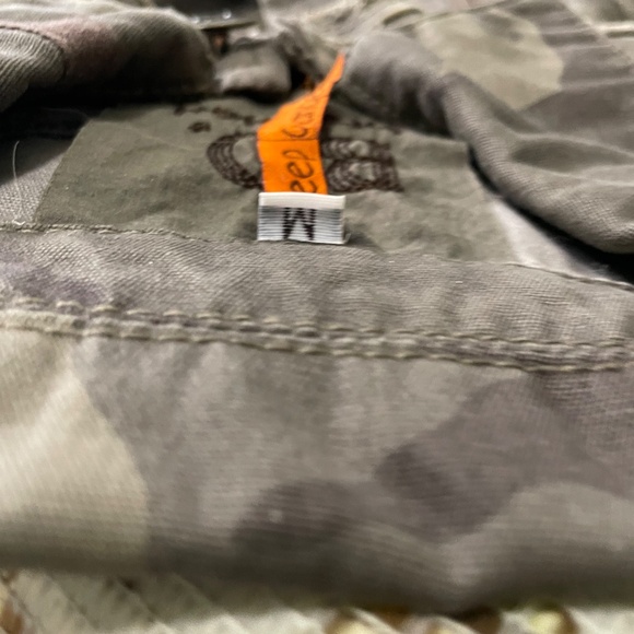 Medium size BD camouflage embroidered jacket - Picture 3 of 5